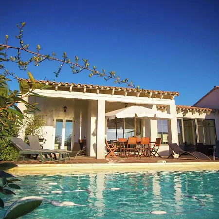 Beautiful House With Private Pool And Large Garden Holiday home